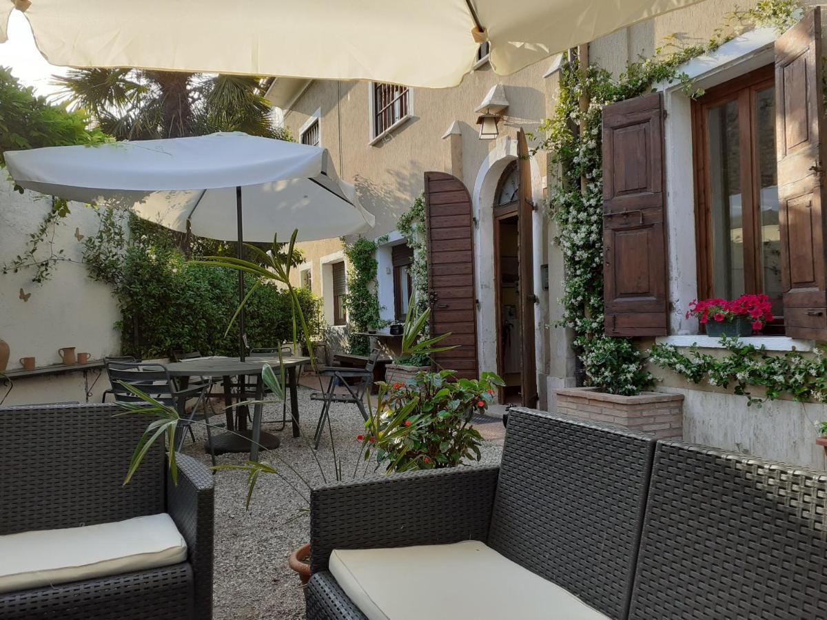 Residenza La Dimora Imperfetta Hotel Salionze Eksteriør billede